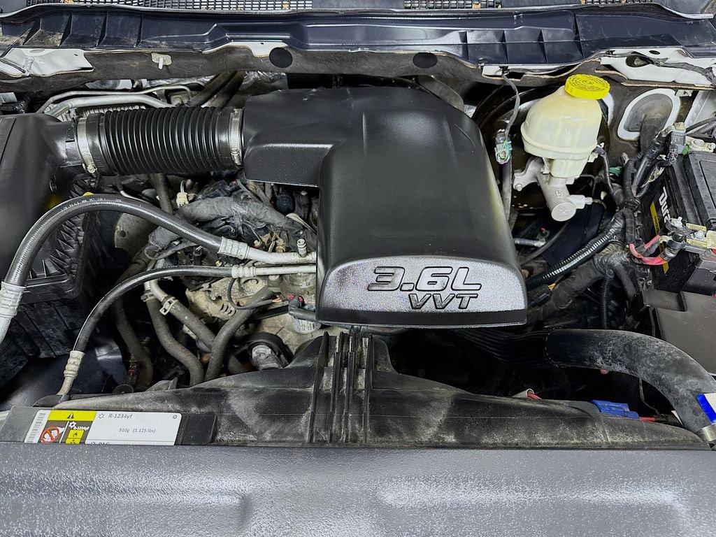 Used 2017 RAM 1500 Express AWD/4WD image 31