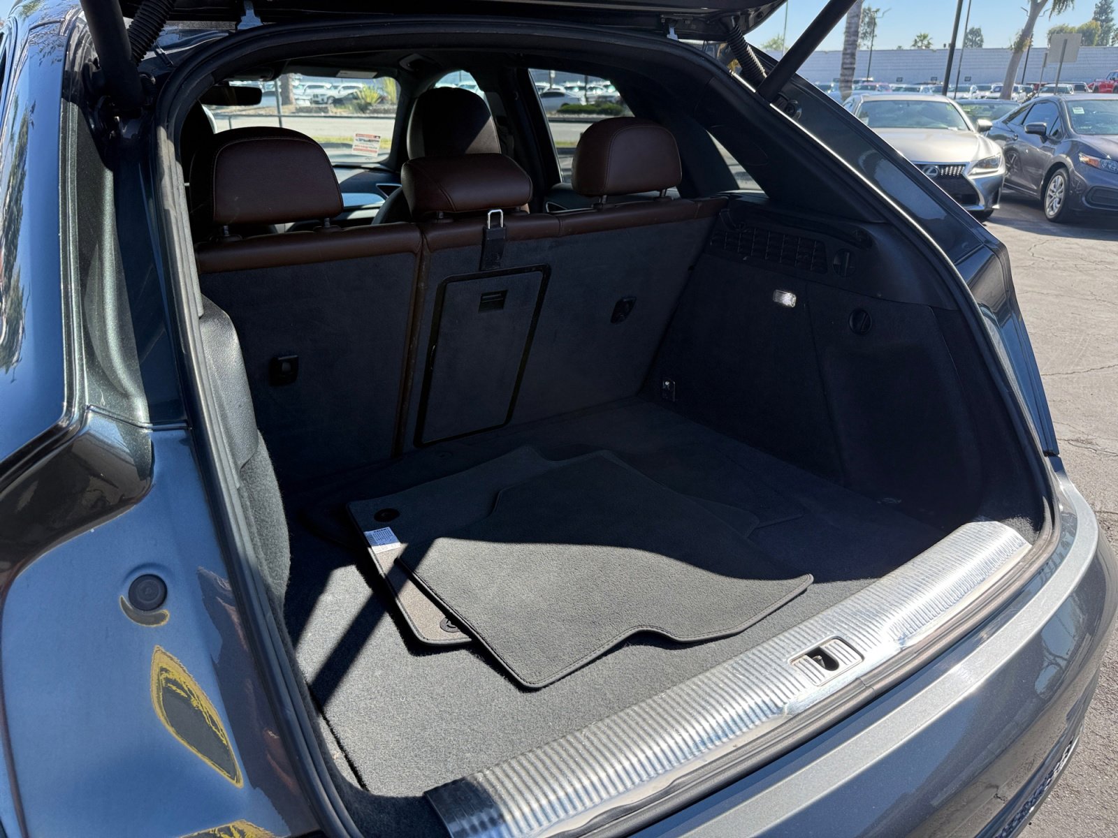 Used 2018 Audi Q3 2.0T Premium Plus w/ Premium Plus Package image 17