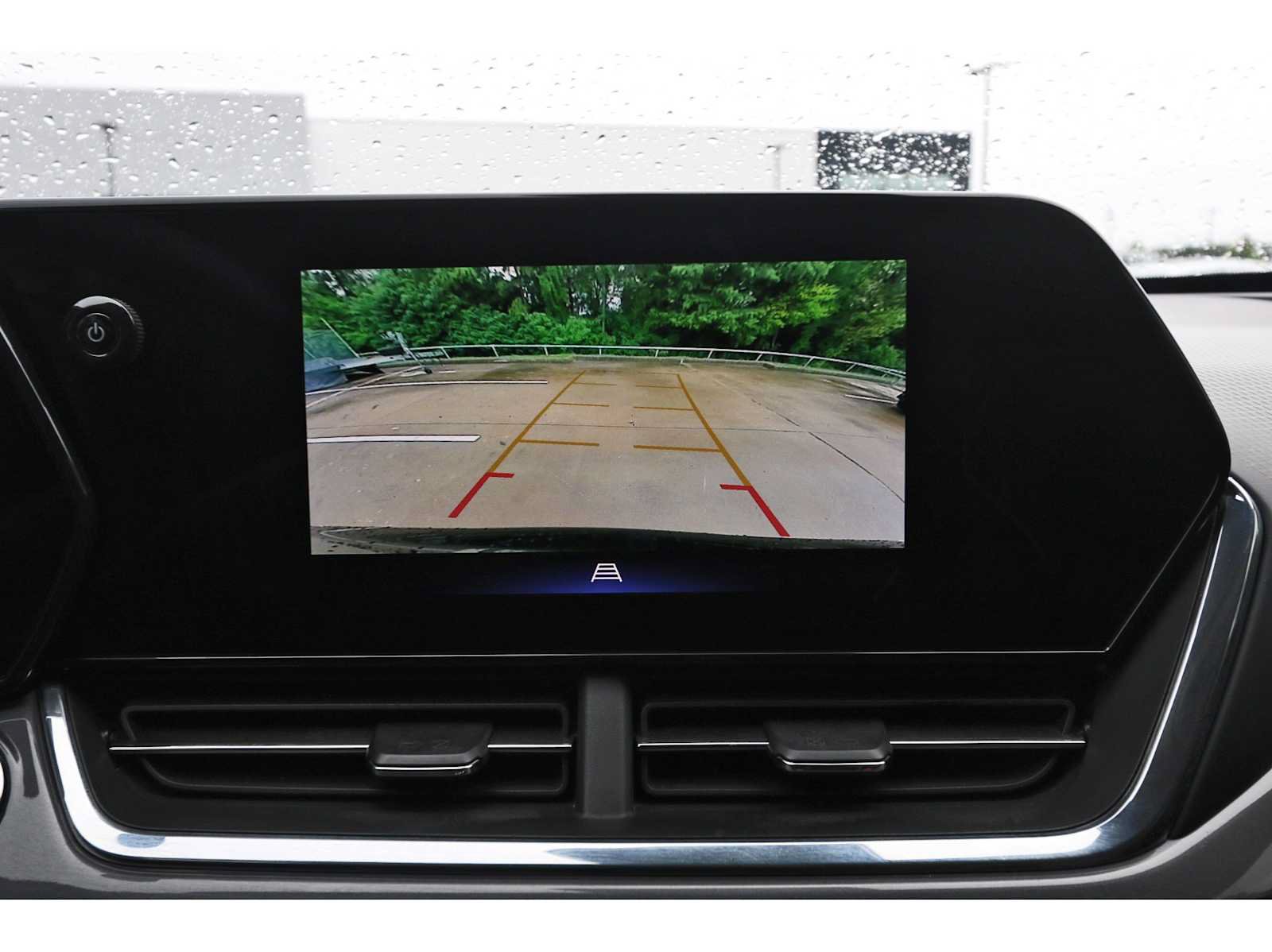 Used 2025 Chevrolet Trax ACTIV w/ Driver Confidence Package FWD image 23