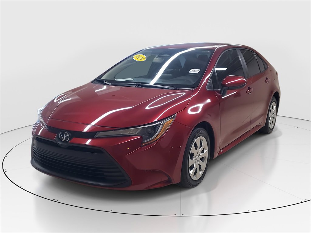 Used 2024 Toyota Corolla LE image 4