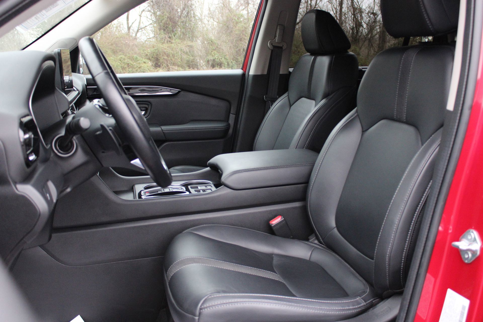 Used 2024 Honda Pilot Touring image 13