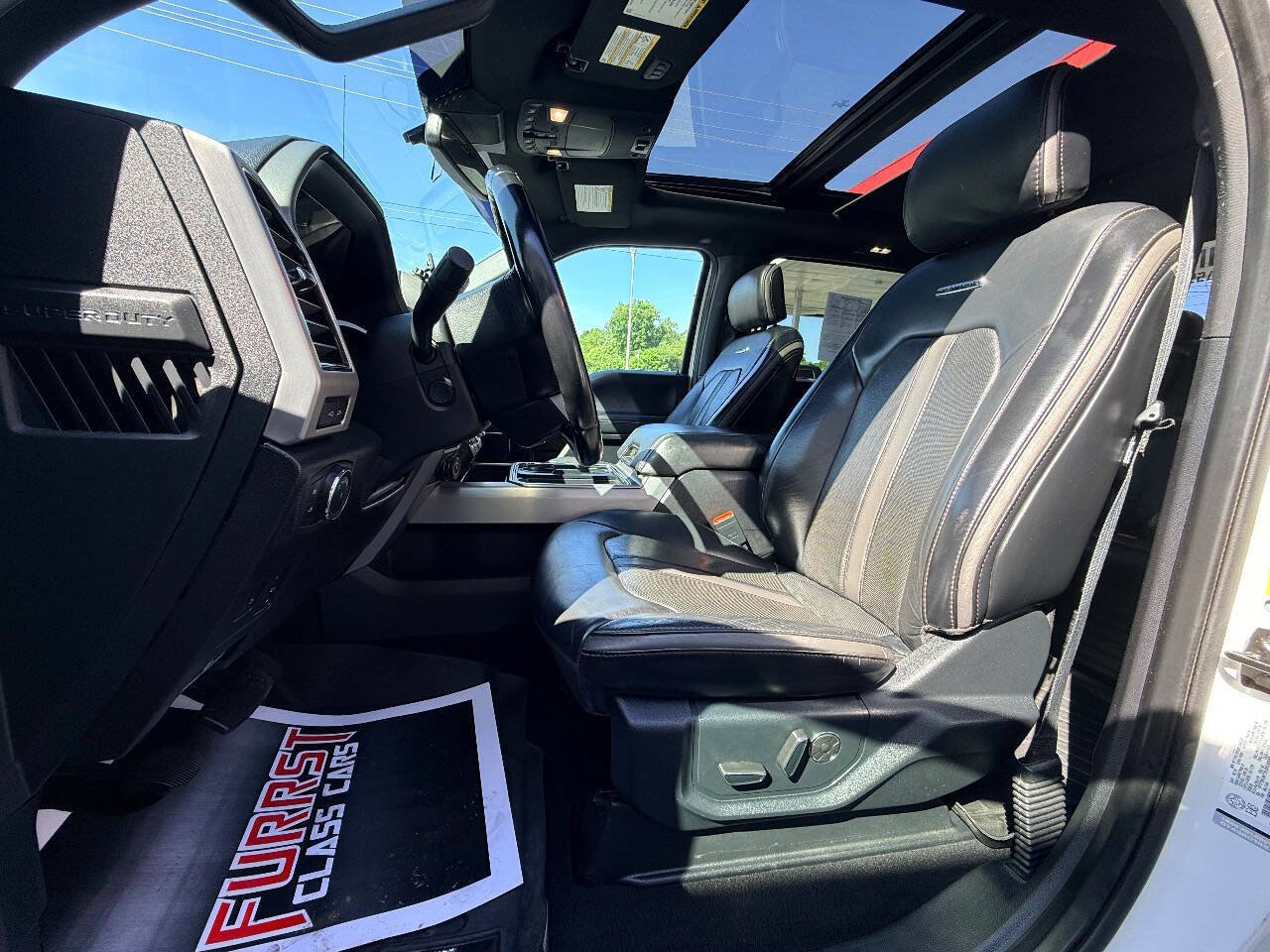 Used 2020 Ford F250 Platinum w/ FX4 Off-Road Package AWD/4WD image 24