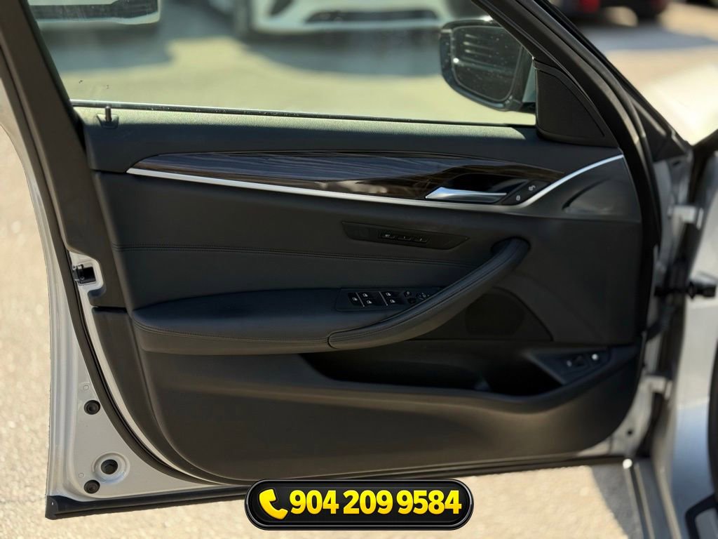 Used 2018 BMW 530e w/ Premium Package 2 RWD image 12
