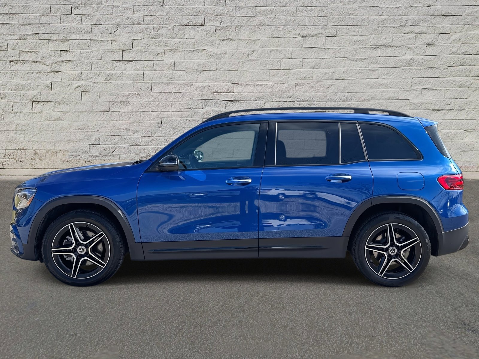 Used 2025 Mercedes-Benz GLB 250 video 2