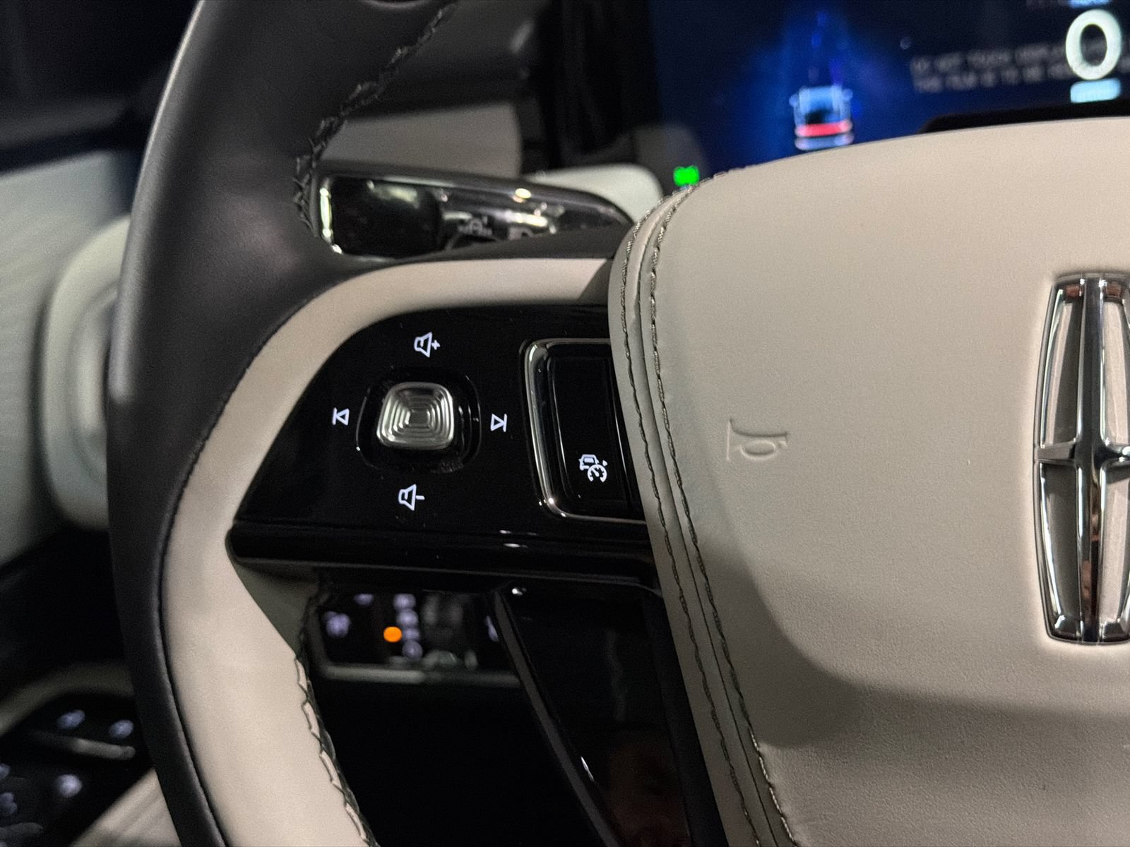 New 2026 Lincoln Aviator Reserve AWD/4WD image 22