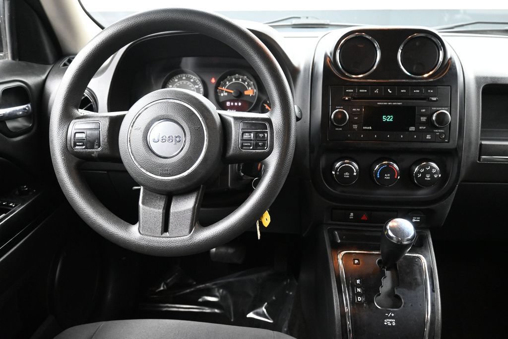 Used 2015 Jeep Patriot Sport w/ Power Value Group FWD image 19