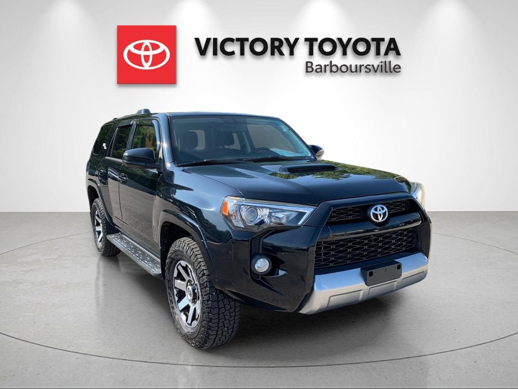 Used 2018 Toyota 4Runner TRD Off-Road AWD/4WD image 5