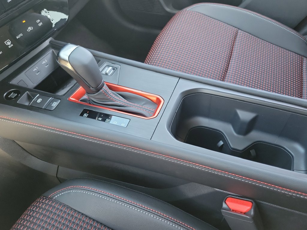 New 2026 Nissan Kicks SR w/ Interior Electronics Package FWD image 10