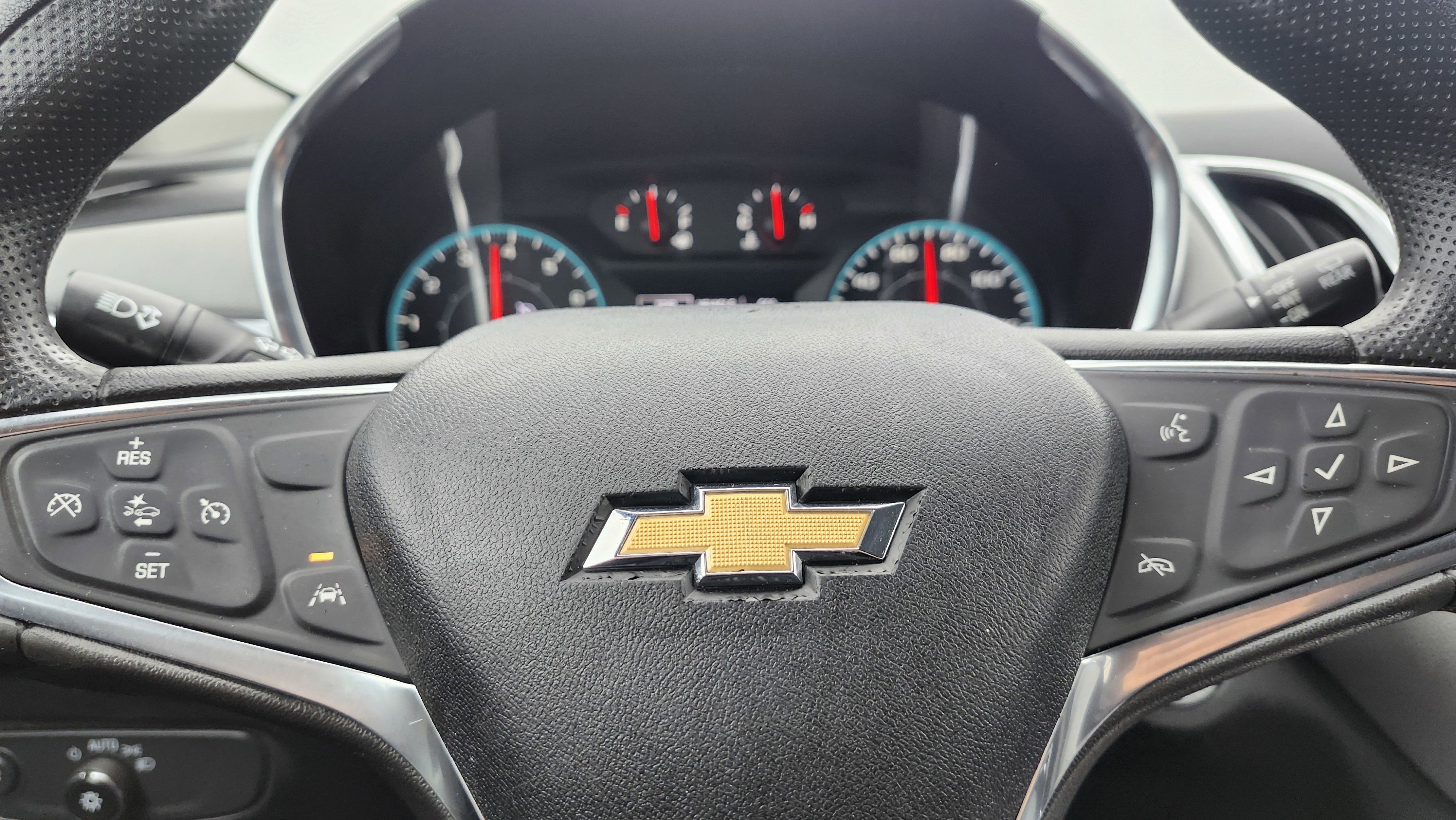 Used 2021 Chevrolet Equinox LS w/ LS Convenience Package image 19