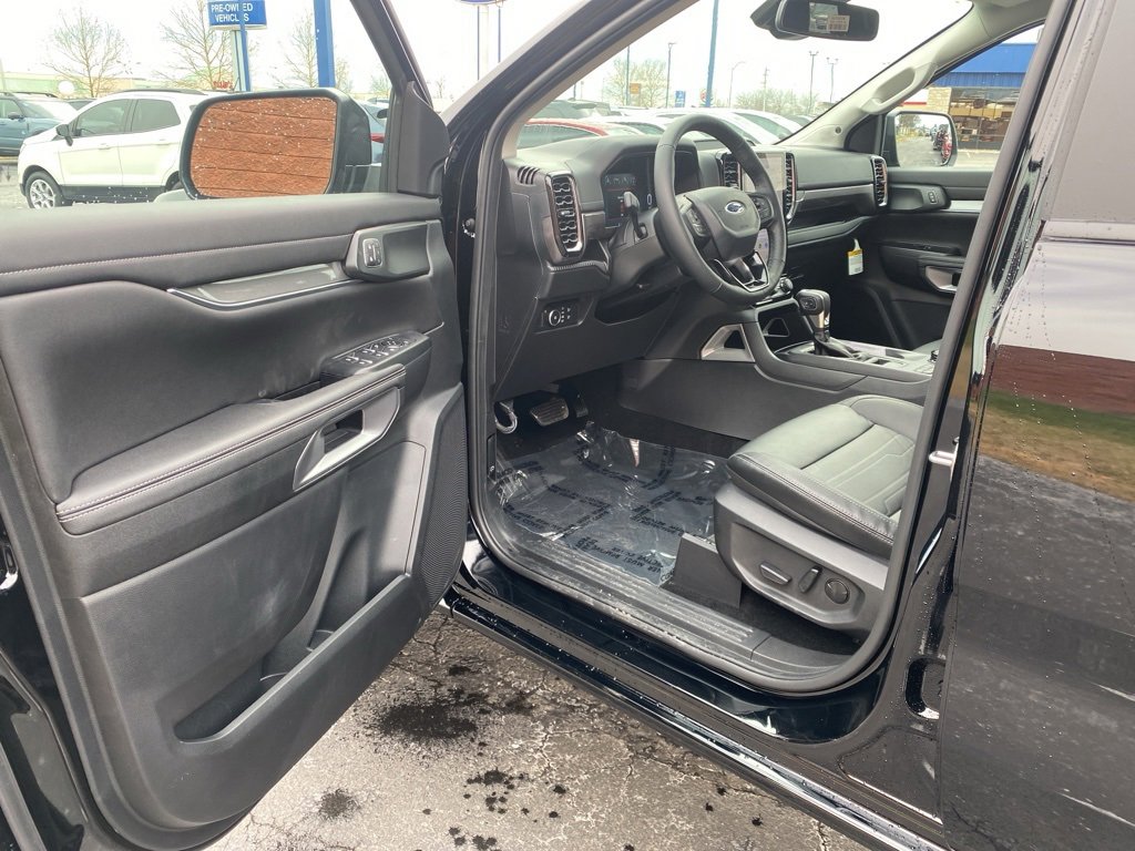 New 2025 Ford Ranger Lariat w/ Trailer Tow Package image 14