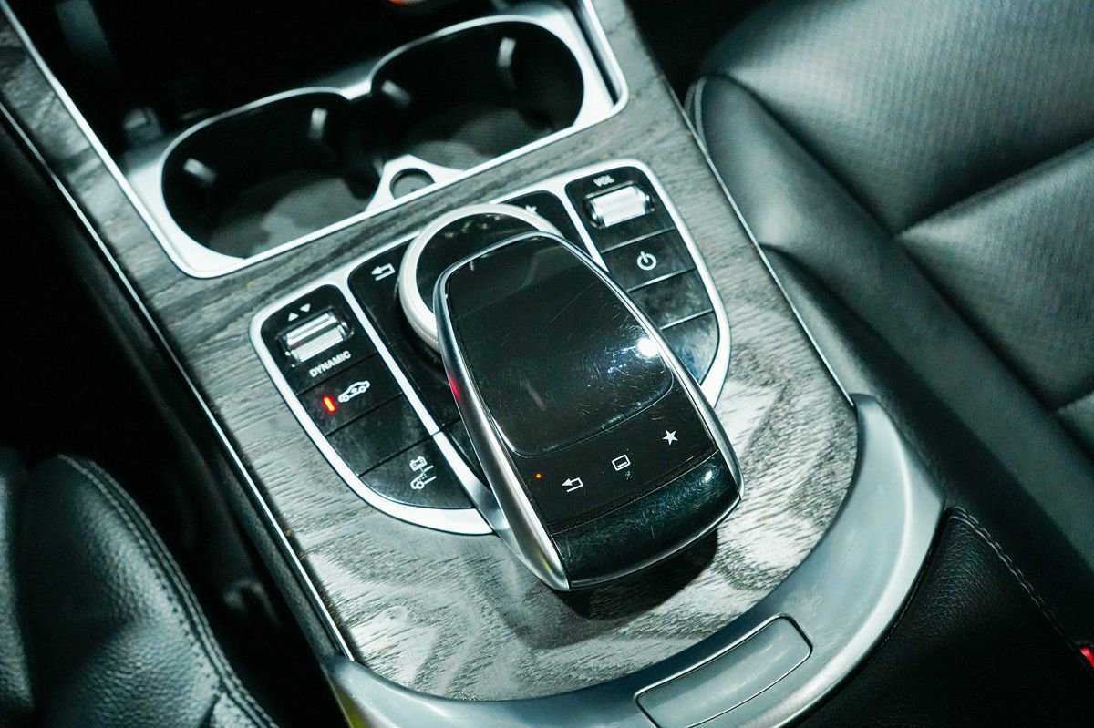 Used 2016 Mercedes-Benz C 350e Sedan image 19