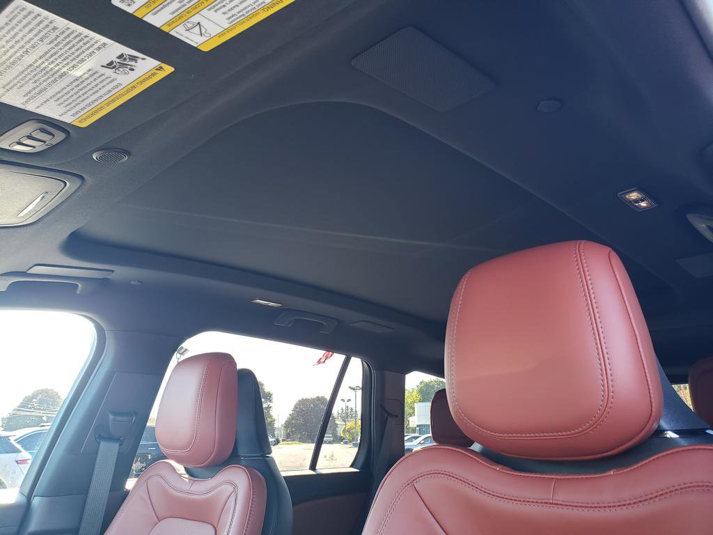 Used 2025 Lincoln Aviator Reserve w/ Equipment Group 201A image 21