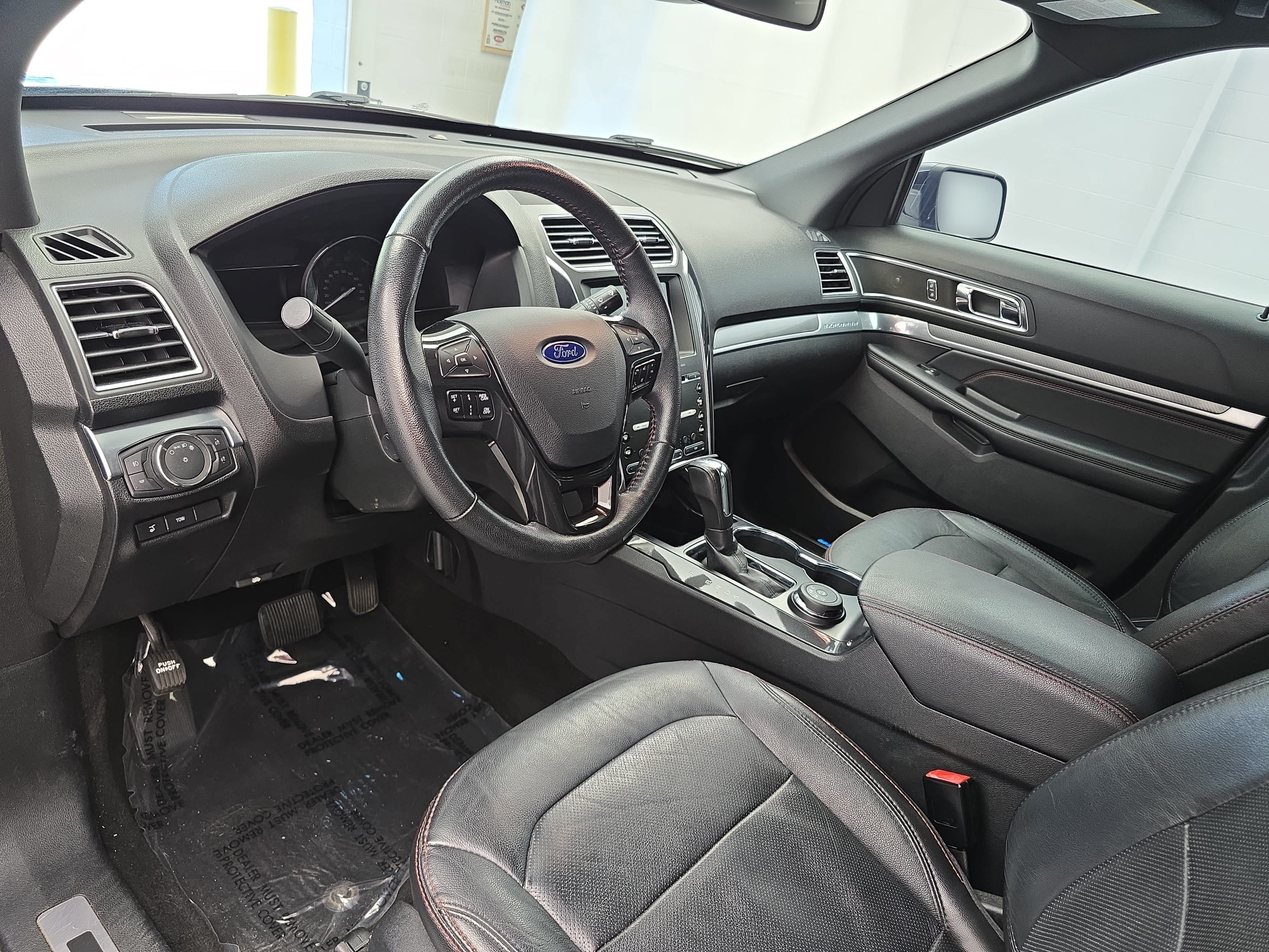 Used 2018 Ford Explorer Sport w/ Equipment Group 401A AWD/4WD image 16