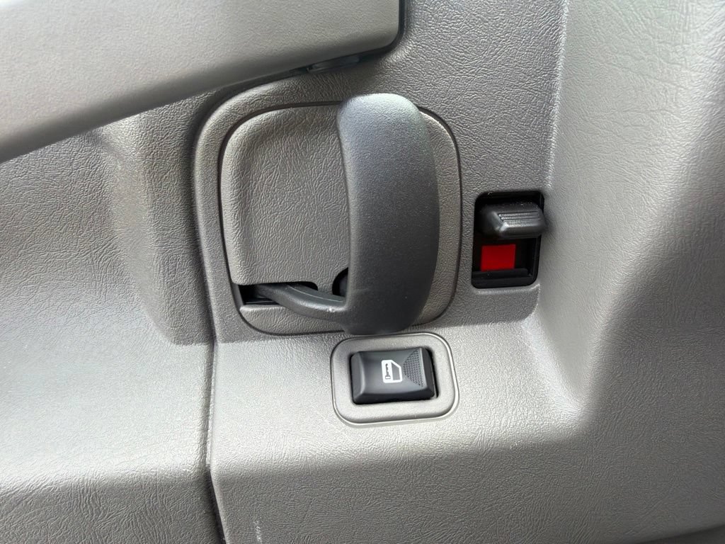 Used 2025 Chevrolet Express 3500 LT w/ LT Preferred Equipment Group RWD image 26