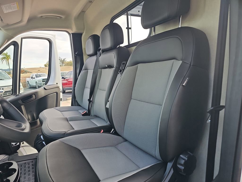New 2026 RAM ProMaster 2500 w/ Convenience Group image 15