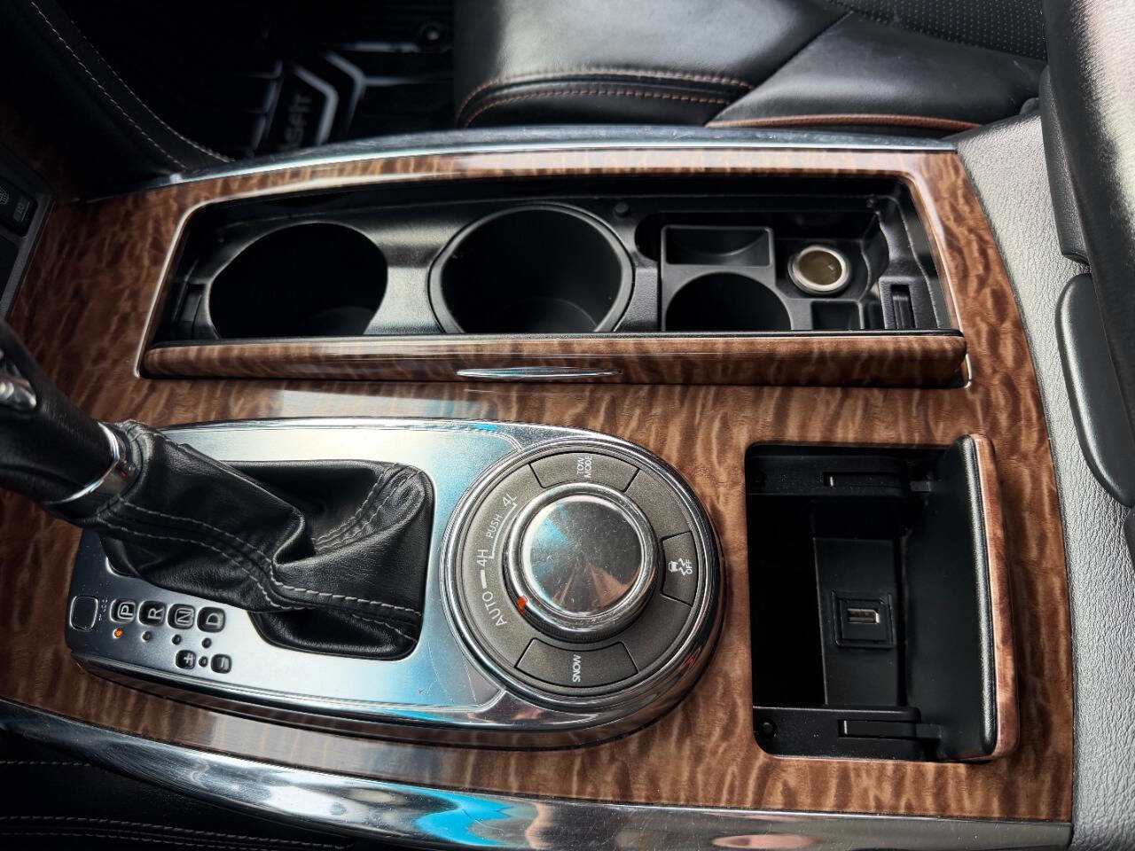 Used 2017 Nissan Armada SL w/ Technology Package image 50