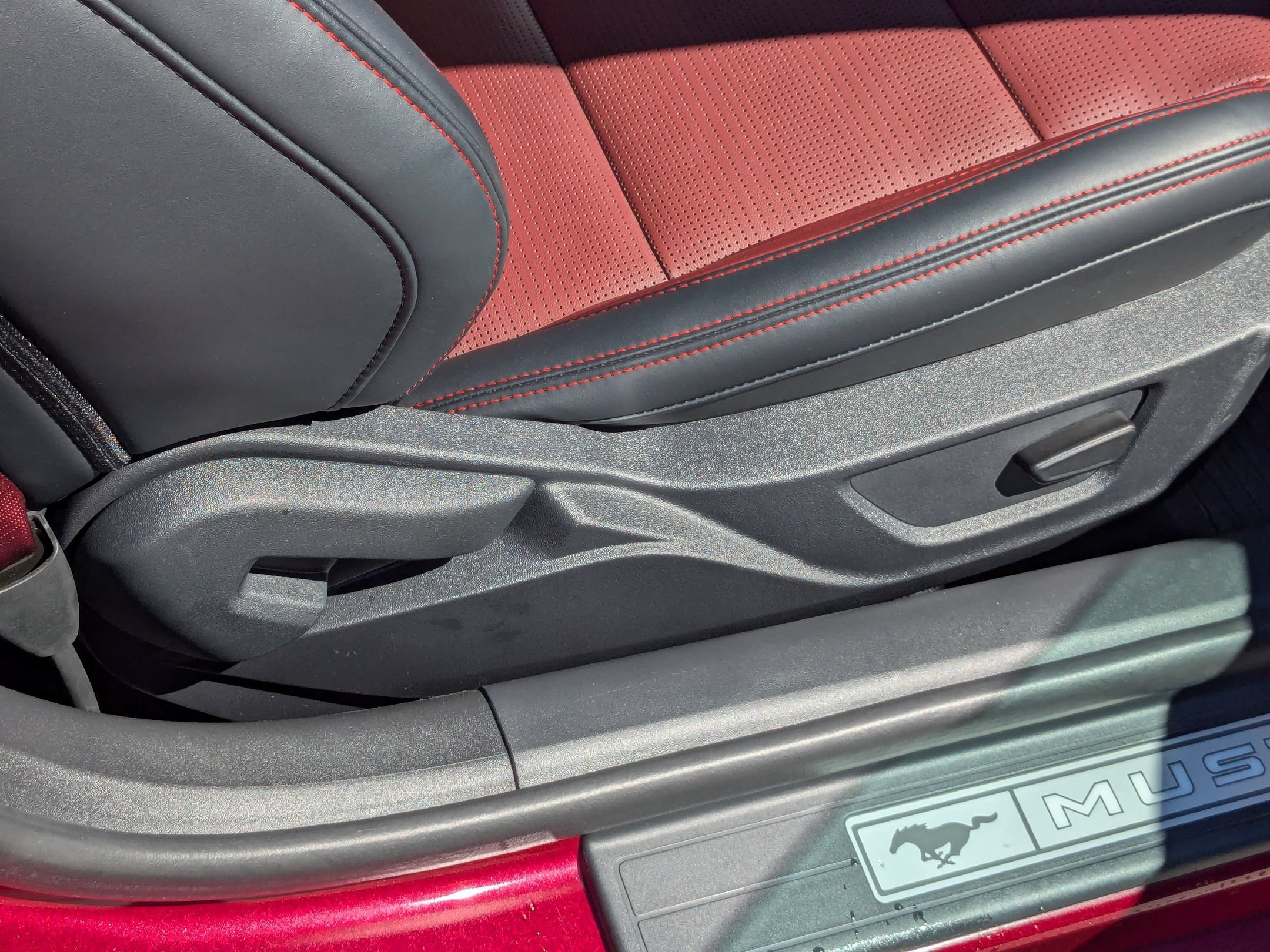 Certified 2025 Ford Mustang GT Premium RWD image 36