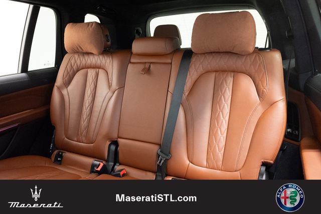 Used 2023 BMW X7 xDrive40i w/ Executive Package image 22