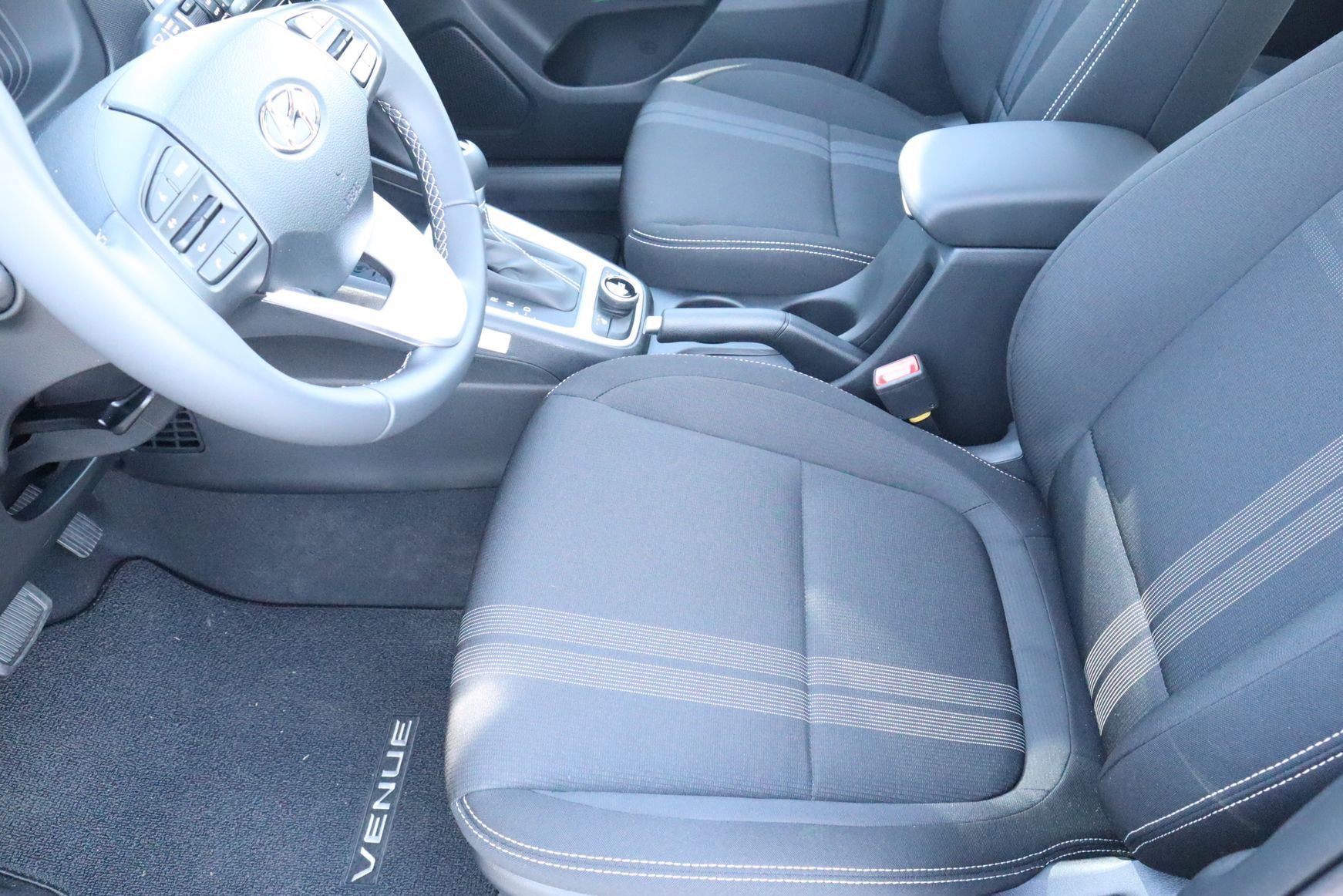 New 2026 Hyundai Venue SEL FWD image 16