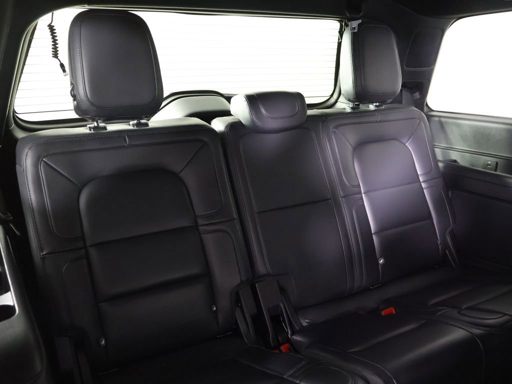 Used 2022 Lincoln Navigator Reserve AWD/4WD image 39