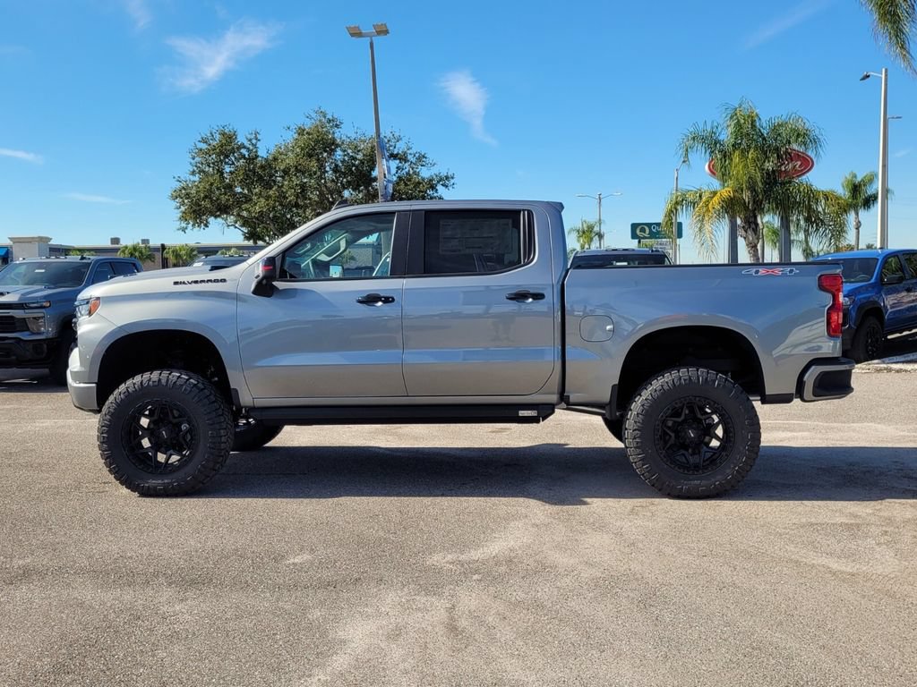 New 2025 Chevrolet Silverado 1500 RST w/ Redline Edition AWD/4WD image 5