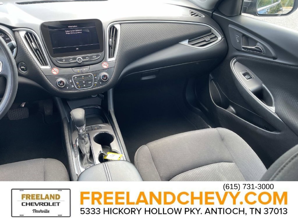 Used 2025 Chevrolet Malibu LT FWD image 16