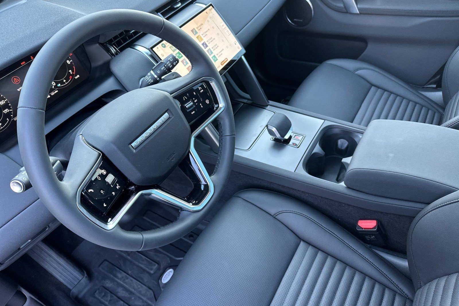 New 2025 Land Rover Discovery Sport S AWD/4WD image 13