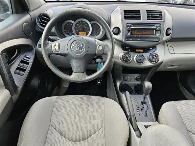 Used 2012 Toyota RAV4 FWD image 6