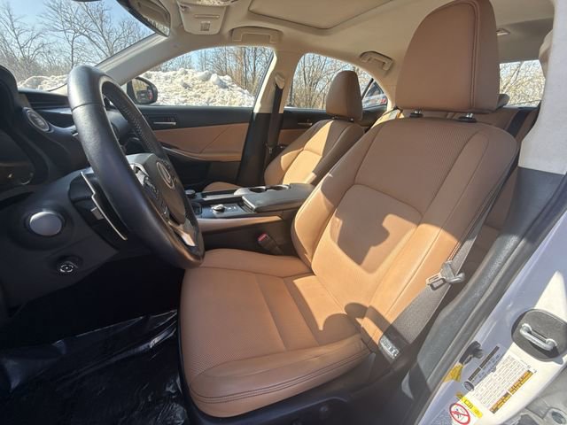 Used 2019 Lexus IS 300 w/ Premium Package image 11