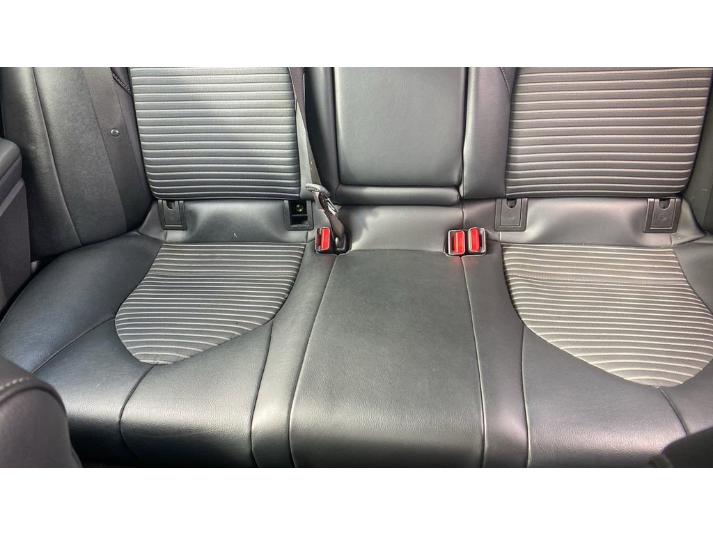 Used 2021 Toyota Camry SE image 9