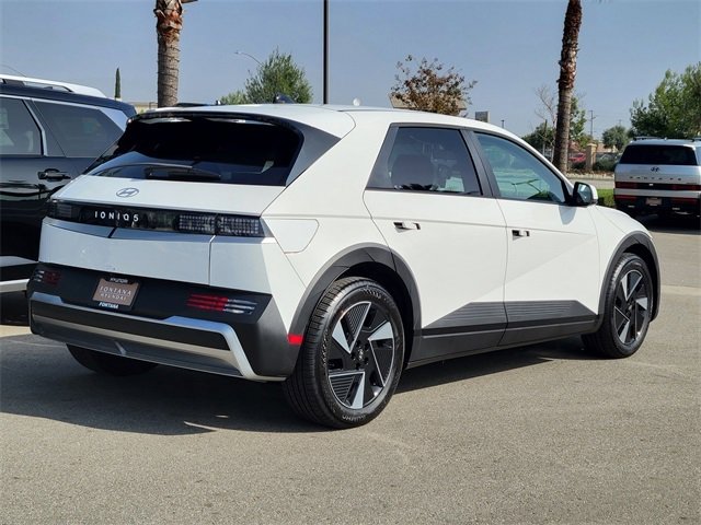 New 2026 Hyundai Ioniq 5 SE image 2