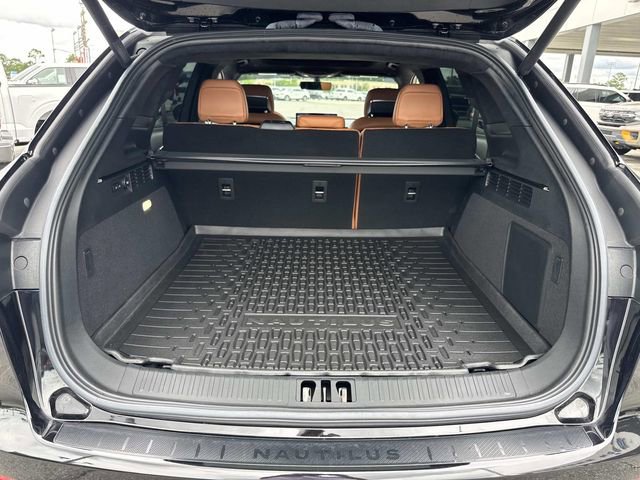 Certified 2023 Lincoln Nautilus Black Label w/ Class II Trailer Tow Package AWD/4WD image 13