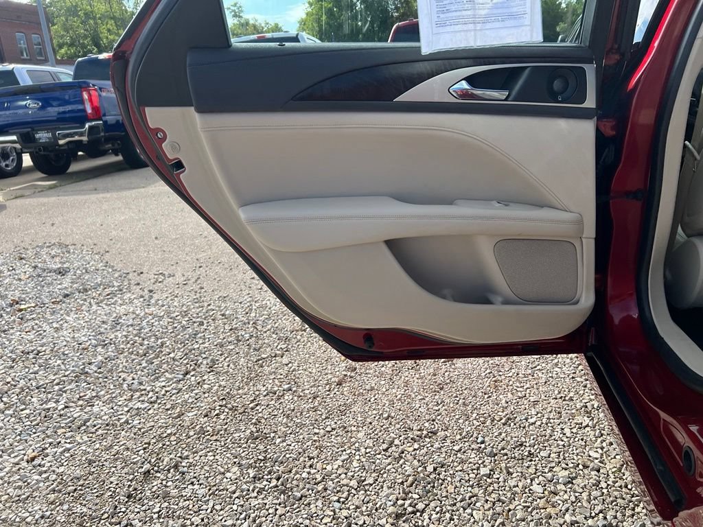 Used 2019 Lincoln MKZ Reserve w/ Reserve Plus Package FWD image 16