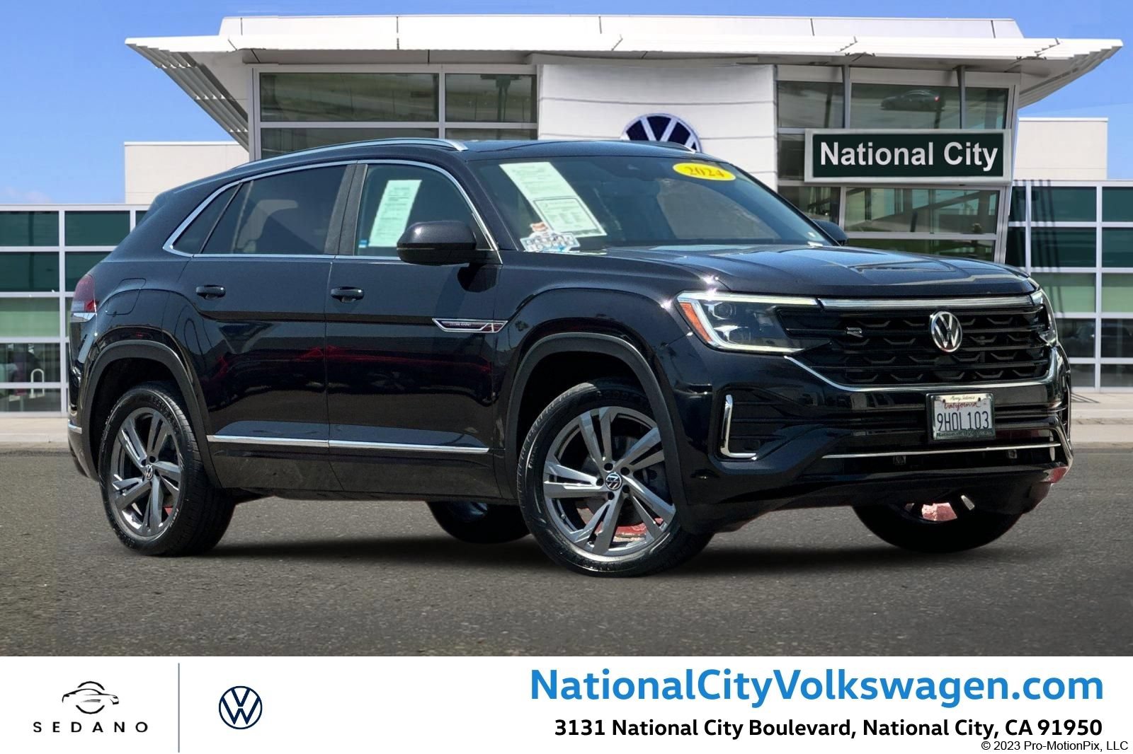 Used 2024 Volkswagen Atlas Cross Sport SEL R-Line AWD/4WD image 1