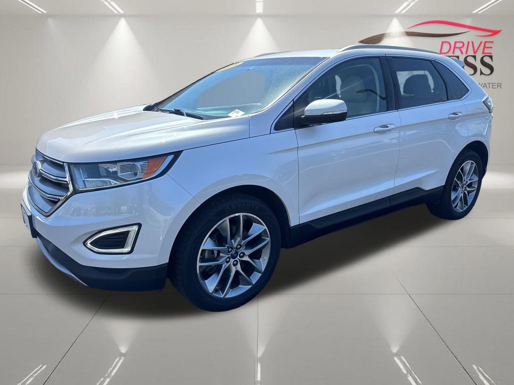 Used 2017 Ford Edge Titanium w/ Technology Package AWD/4WD image 4