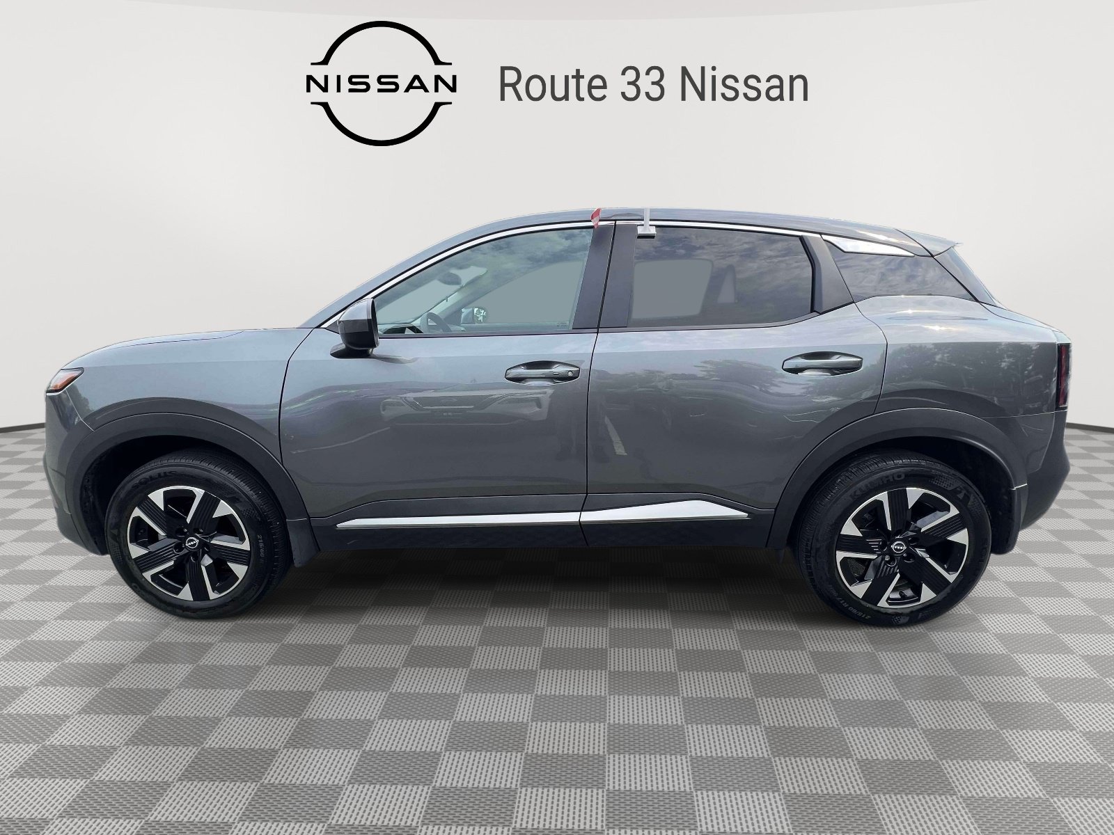 Used 2025 Nissan Kicks SV AWD/4WD image 5