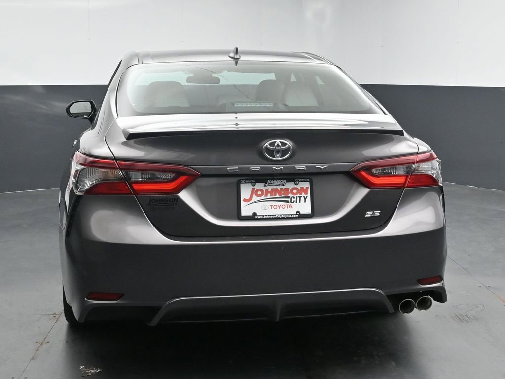 Used 2022 Toyota Camry SE FWD image 7