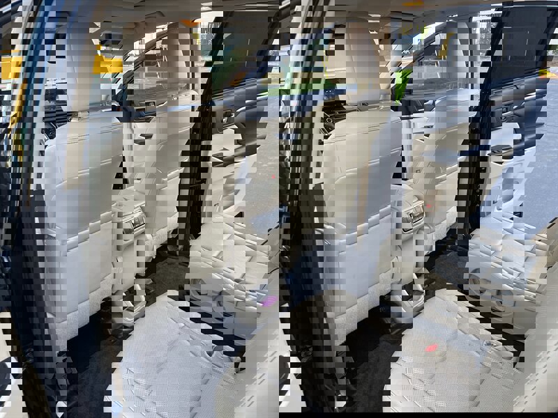 Used 2016 Toyota Highlander Limited image 41