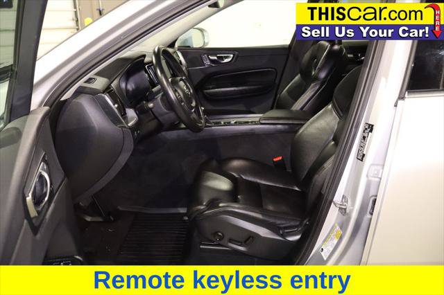 Used 2019 Volvo XC60 T5 Momentum w/ Premium Package FWD image 21
