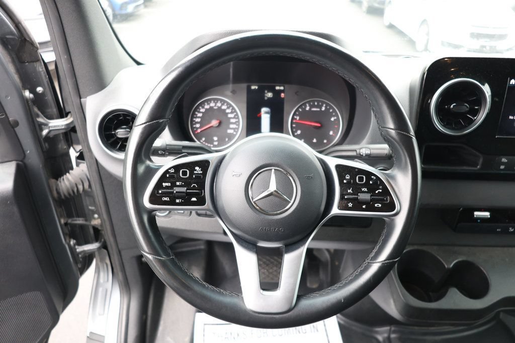 Used 2023 Mercedes-Benz Sprinter 2500 image 13