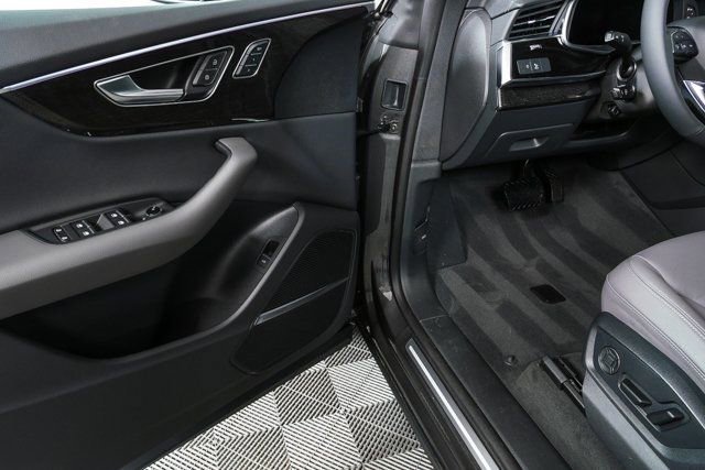 New 2026 Audi Q8 Premium image 8
