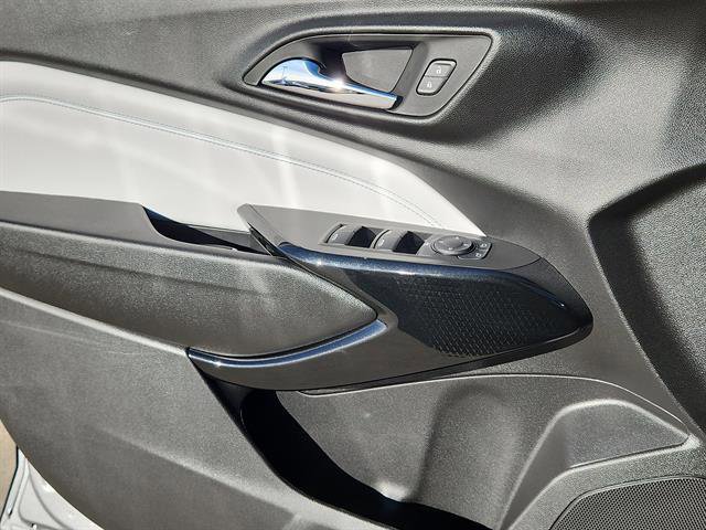 New 2026 Chevrolet Trax LT w/ Driver Confidence Package image 6