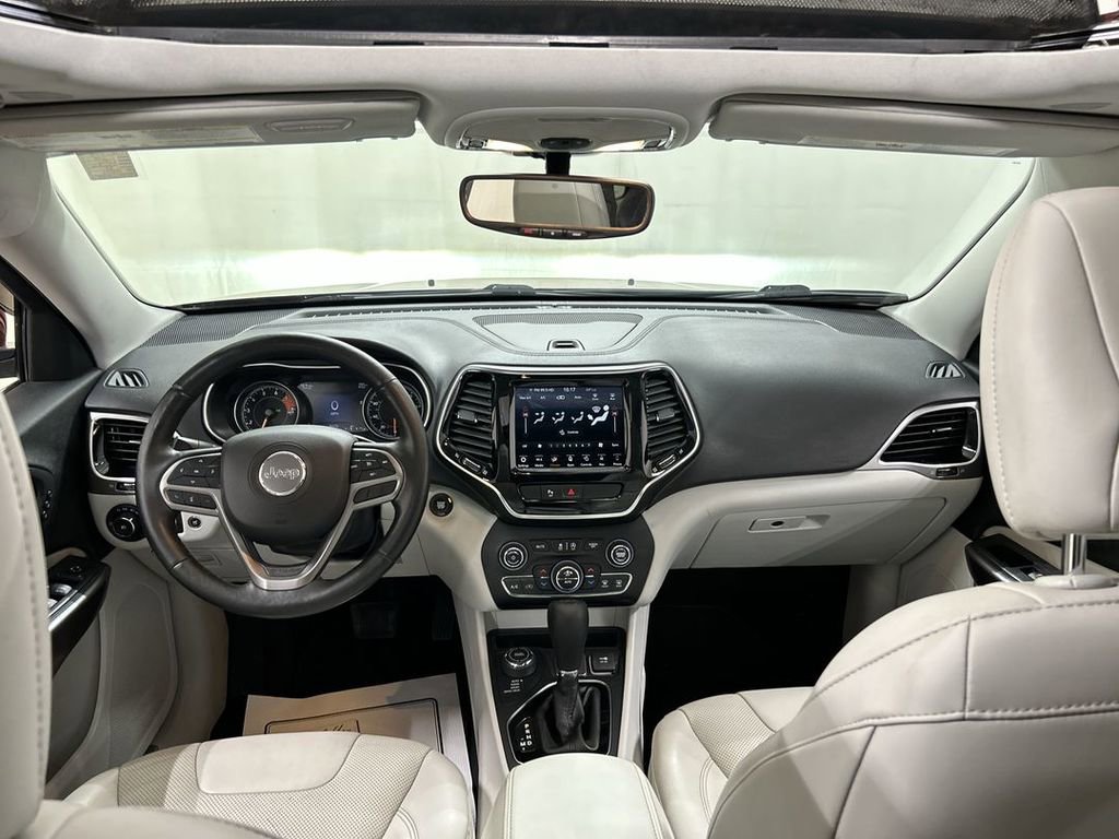 Used 2019 Jeep Cherokee Limited image 19