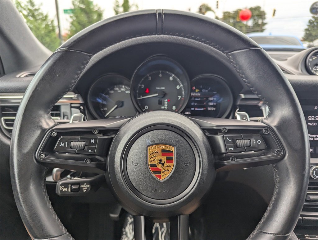 Used 2023 Porsche Macan Turbo image 21