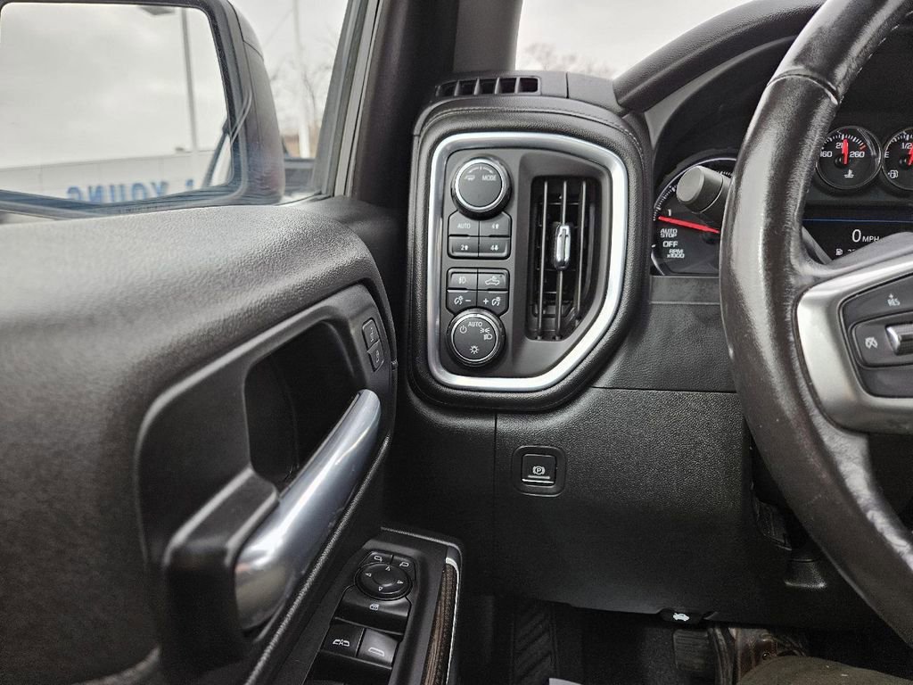 Used 2021 Chevrolet Silverado 1500 RST w/ Convenience Package II AWD/4WD image 14