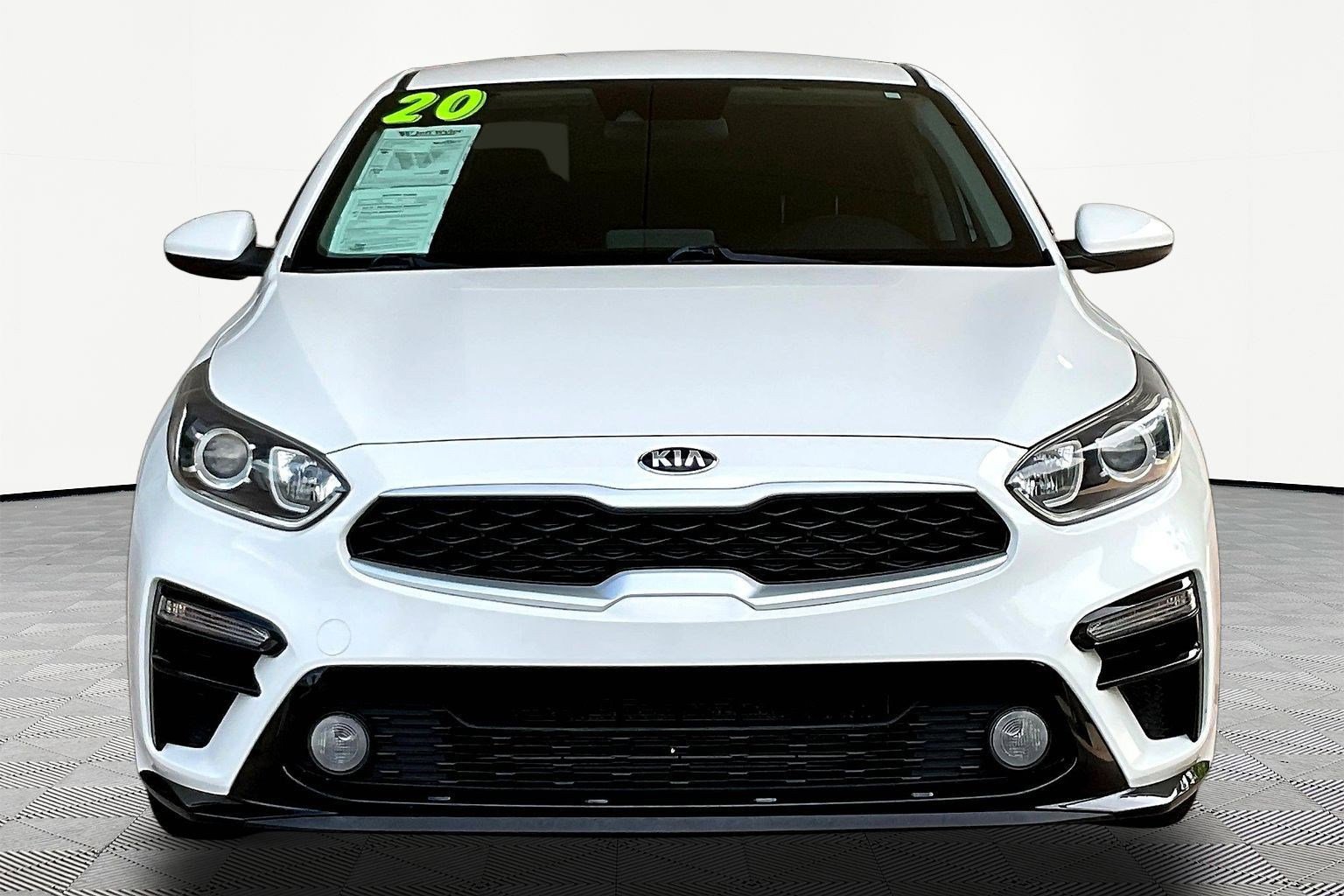 Used 2020 Kia Forte LXS FWD image 2