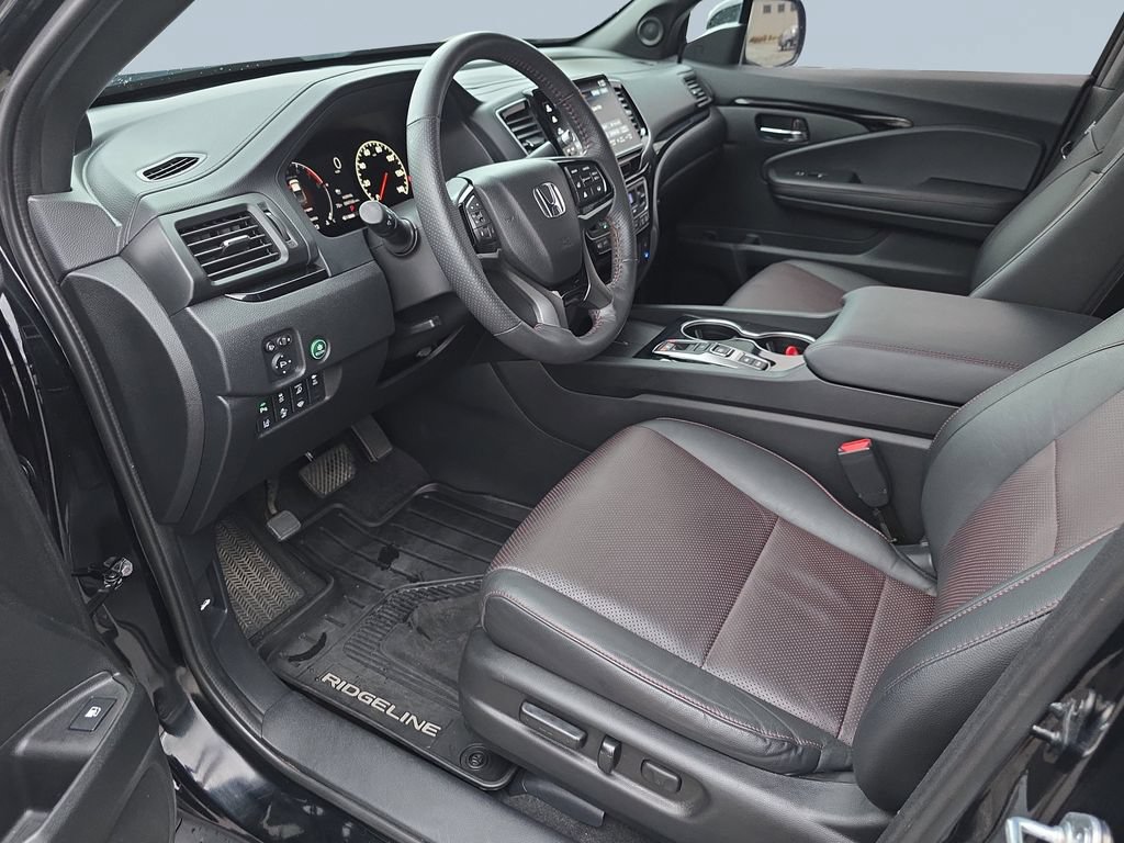 Used 2024 Honda Ridgeline Black Edition image 10
