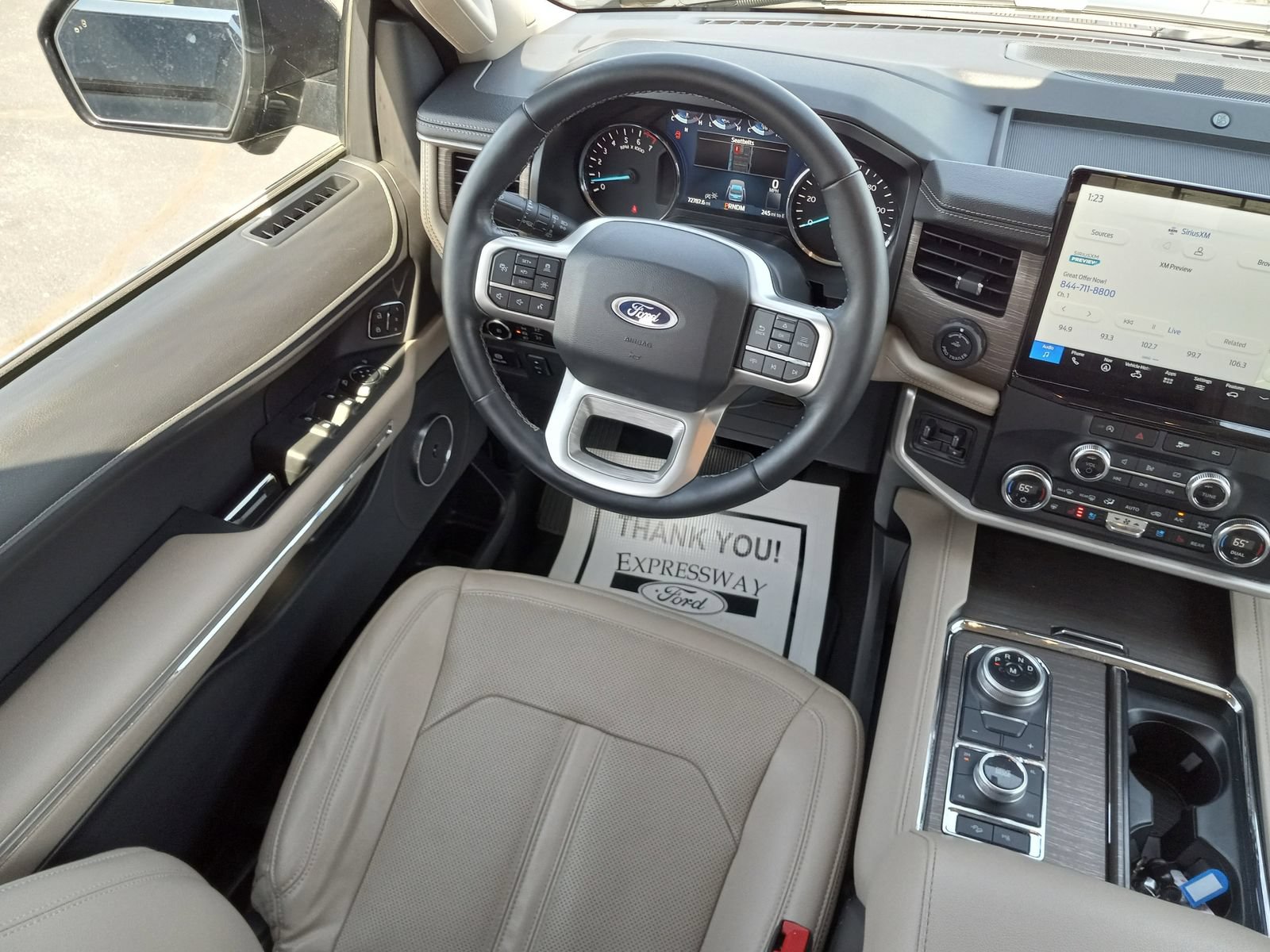Used 2023 Ford Expedition Limited AWD/4WD image 16