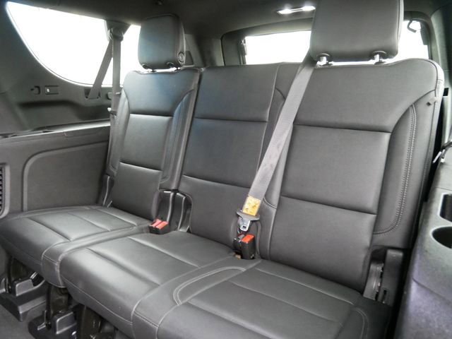 Used 2022 Chevrolet Suburban LT image 9