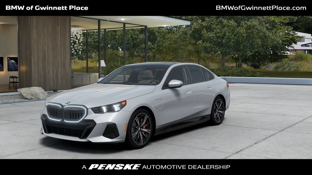 New 2027 BMW 550e xDrive AWD/4WD image 1